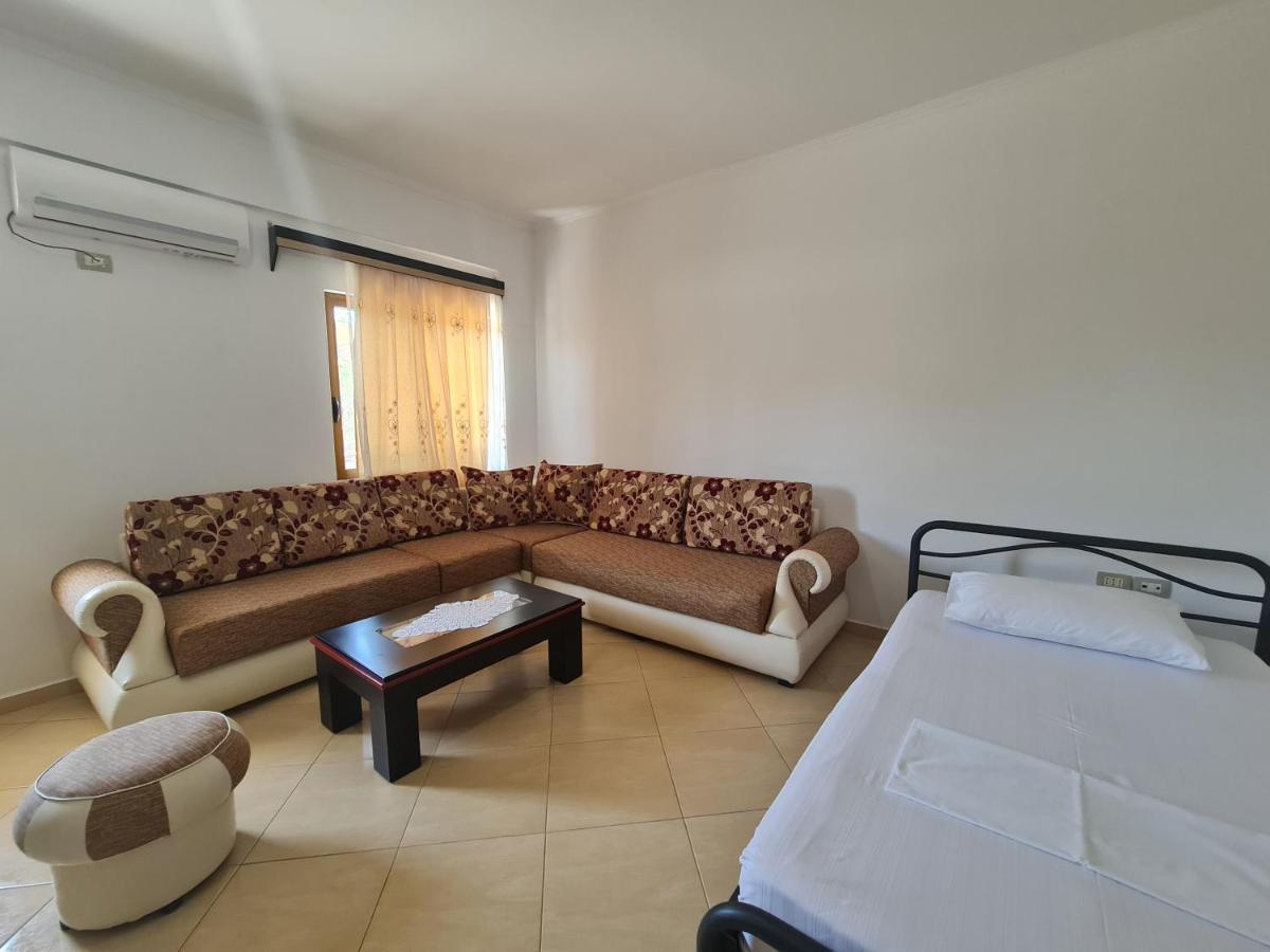 Glow Two Bedroom Apartment Ксамил Екстериор снимка