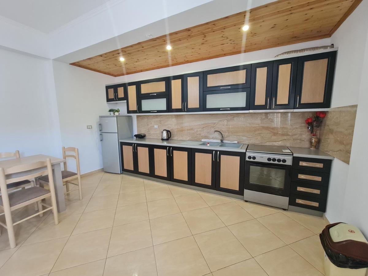 Glow Two Bedroom Apartment Ксамил Екстериор снимка